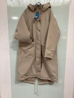 BARBOUR MARNIE WATERPROOF JACKET IN CREAM - UK SIZE 10 : RRP £299.00: LOCATION - BOOTH