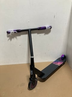 INVERT SUPREME FOLDING INLINE SCOOTER IN PURPLE/BLACK: LOCATION - B5