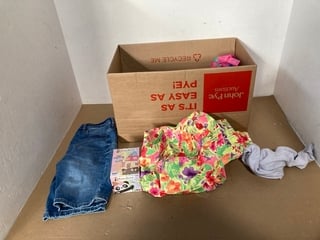 QTY OF ASSORTED CHILDRENS CLOTHING IN VARIOUS SIZES TO INCLUDE NEXT DENIM SHORTS IN LIGHT BLUE - SIZE UK 11 YEARS: LOCATION - B7