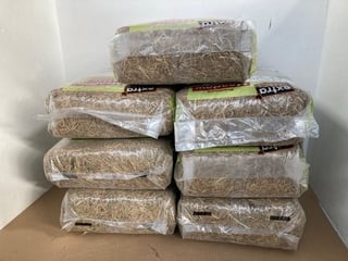 7 X BALES OF EXTRA SELECT PREMIUM MEADOW HAY: LOCATION - B7