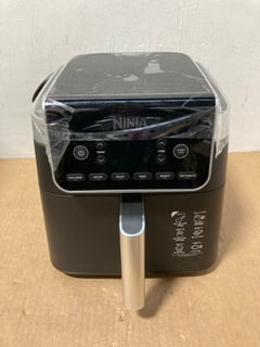 NINJA PRO MAX 6.2 LITRE AIR FRYER IN BLACK - MODEL: AF180UK - RRP £149.99: LOCATION - B13