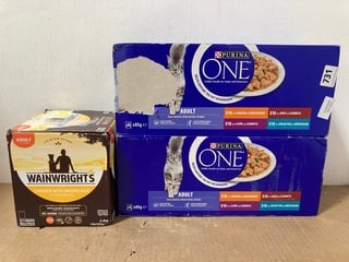 2 X BOXES OF PURINA ONE ADULT VARIETY PACK WET CAT FOOD IN VARIOUS FLAVOURS - BBE: 07.2026 TO ALSO INCLUDE BOX OF WAINWRIGHTS ADULT DOG FOOD IN CHICKEN WITH BROWN RICE FLAVOUR - BBE: 09.12.2026: LOCA