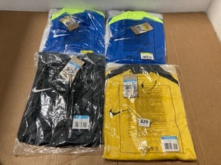 4 X ASSORTED MENS NIKE CLOTHING IN VARIOUS SIZES TO INCLUDE NIKE GARDIEN V LONG SLEEVED GK JERSEY TOP IN BLACK - SIZE UK MEDIUM: LOCATION - C14