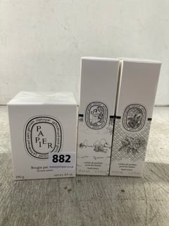 2 X DIPTYQUE 45ML EAU ROSE PERFUMED HAND CREAMS TO ALSO INCLUDE DIPTYQUE 190G LIMITED EDITION CLASSIC CANDLE IN L'EAU PAPIER SCENT - COMBINED RRP £124: LOCATION - C11