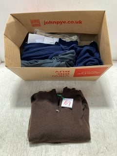 QTY OF ASSORTED MENS JOHN LEWIS & PARTNERS CLOTHING IN VARIOUS SIZES TO INCLUDE CASHMERE ZIP UP JACKET IN NAVY - SIZE UK LARGE: LOCATION - C10