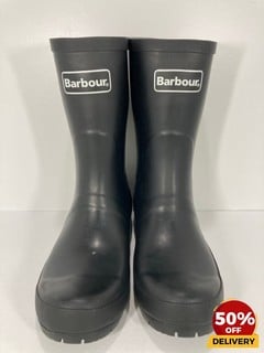 BARBOUR WOMEN'S BANBURY MID WELLIES IN BLACK - UK 7 - RRP £64.95: LOCATION - LUX