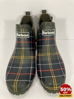 BARBOUR WOMEN'S WILTON CHELSEA BOOTS IN CLASSIC TARTAN - UK 8 - RRP £49.95: LOCATION - LUX