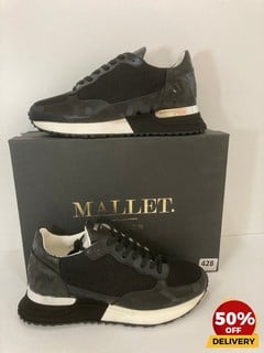 MALLET MEN'S POPHAM CAMO PRINT LEATHER RUNNING STYLE TRAINERS IN BLACK - UK 7 - RRP £175: LOCATION - LUX