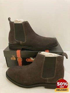 WALK LONDON MEN'S SLICK SUEDE CHELSEA BOOTS IN BROWN - UK 9 - RRP £70: LOCATION - LUX