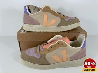 VEJA WOMEN'S V-10 SUEDE TRAINERS IN MULTICO PEACH - UK 6 - RRP £150: LOCATION - LUX