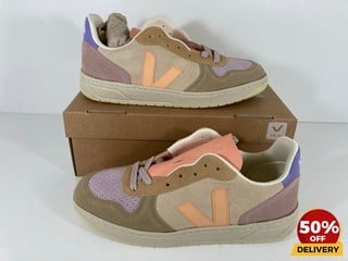 VEJA WOMEN'S V-10 SUEDE TRAINERS IN MULTICO PEACH - UK 6 - RRP £150: LOCATION - LUX