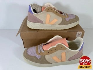 VEJA WOMEN'S V-10 SUEDE TRAINERS IN MULTICO PEACH - UK 6 - RRP £150: LOCATION - LUX