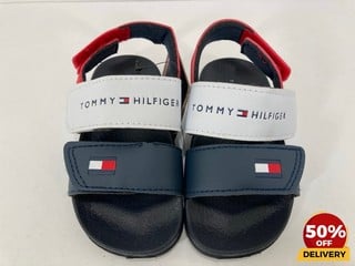 TOMMY HILFIGER KIDS' VELCRO STRAP SANDAL IN WHITE/BLUE - UK 6 TODDLER - RRP £32: LOCATION - LUX