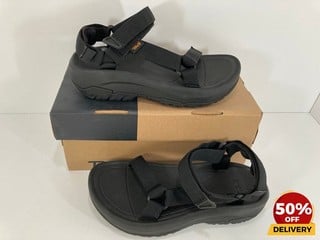 TEVA WOMEN'S HURRICANE XLT2 AMPSOLE SANDALS IN BLACK - UK 7 - RRP £70: LOCATION - LUX