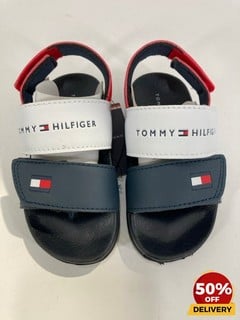 TOMMY HILFIGER KIDS' VELCRO STRAP SANDAL IN WHITE/BLUE - UK 7 TODDLER - RRP £32: LOCATION - LUX