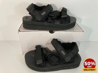 SUICOKE WOMEN'S KISEE-VPO FLATFORM SANDALS IN BLACK - UK 8 - RRP £182: LOCATION - LUX