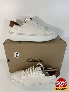 CLARKS WOMEN'S HERO LITE LACE LEATHER FLATFORM TRAINERS IN WHITE - UK 4 - RRP £69: LOCATION - LUX