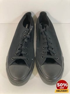 CONVERSE CHUCK TAYLOR ALL STAR OX CANVAS TRAINERS IN BLACK MONOCHROME - UK 11 - RRP £55: LOCATION - LUX