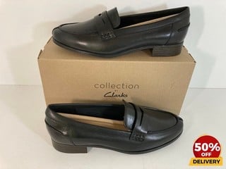 CLARKS WOMEN'S HAMBLE LEATHER LOAFERS IN BLACK - UK 6 - RRP £65: LOCATION - LUX