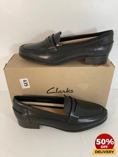 CLARKS WOMEN'S HAMBLE LEATHER LOAFERS IN BLACK - UK 8 - RRP £65: LOCATION - LUX