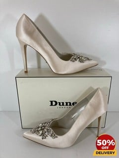 DUNE WOMEN'S ADORNED DI SATIN COURT SHOES IN IVORY - UK 8 - RRP £140: LOCATION - LUX