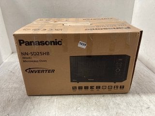 PANASONIC MICROWAVE OVEN IN BLACK - MODEL: NN-SD25HB: LOCATION - BR2