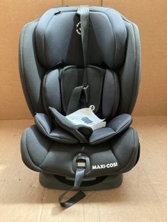 MAXI-COSI TITAN CAR SEAT IN BLACK: LOCATION - AR9