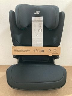 BRITAX ROMER KIDFIX M I-SIZE COSMOS CAR SEAT IN BLACK: LOCATION - BR22