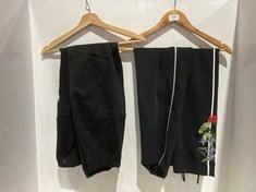 2 X ASSORTED WOMENS TED BAKER CLOTHES TO INCLUDE BARREL TROUSER WITH PIN TUCK DETAIL IN BLACK SIZE 10