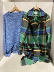 2 X ASSORTED ADULTS CLOTHES TO INCLUDE HELENE BERMAN WOOL COAT IN GREEN/BLUE SIZE 10