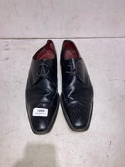 LOAKE LACE UP BROGUE SHOES BLACK SIZE 7