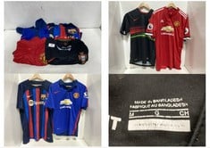 4 X FOOTBALL SHIRTS TO INCLUDE FC BARCELONA FOOTBALL SHIRT-SIZE 2XL