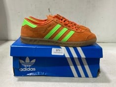 ADIDAS HAMBURG WOMENS TRAINERS ORANGE / GREEN - SIZE 5