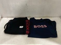 HUGO BOSS MID RISE JOGGING TROUSERS BLACK / RED - SIZE S TO INCLUDE HUGO BOSS LOGO PRINT SHORT SLEEVE TOP NAVY - SIZE XS