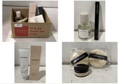 12 X ASSORTED BEAUTY ITEMS TO INCLUDE LAURA MERCIER AMBRE VANILLE SOUFFLE HAND CREAM 50ML