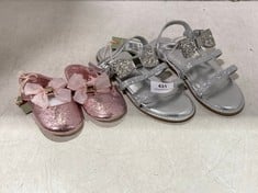 TED BAKER PINK GLITTER BOW VELCRO TODDLER SHOE - SIZE 12-18 MONTHS TO INCLUDE TED BAKER BEJEWELLED BUCKLE SANDLE SILVER - SIZE JUNIOR 1