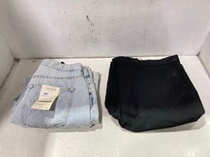 TED BAKER STRAIGHT LEG MID RISE DENIM JEANS WITH RAW HEM LIGHT BLUE - SIZE 32 TO INCLUDE TED BAKER CHINO SHORTS BLACK - SIZE 32 - TOTAL RRP £174