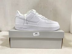 NIKE AIR FORCE 1 TRAINERS WHITE - SIZE 10