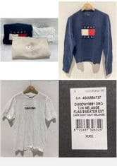 3 X ASSORTED BRANDED ADULT CLOTHING ITEMS TO INCLUDE CONVERSE CREW NECK PULLOVER JUMPER BEIGE - SIZEXS