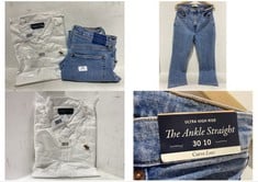 COLLARED SHIRT WITH MOOSE LOGO WHITE - SIZE L TO INCLUDE THE ANKLE STRAIGHT ULTRA HIGH RISE DENIM JEANS LIGHT BLUE - SIZE 30