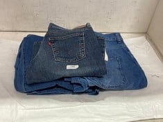 3 X ASSORTED DENIM JEANS TO INCLUDE LEVI STRAUSS & CO BLUE DENIM BOOTCUT JEANS SIZE 4S