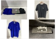 3 X ASSORTED CLOTHING TO INCLUDE STUSSY T-SHIRT BLACK WITH WHITE LOGO SIZE M