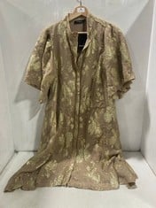 BRUUNS BAZAAR BOTTLEBRUSH PHILLY DRESS IN COLOUR SILVER MINK/GOLD- SIZE 40 (BBW3610)