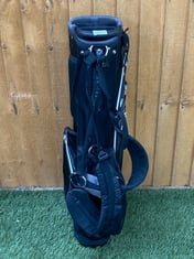 FAZER 2.5 LIGHTWEIGHT GOLF STAND BAG