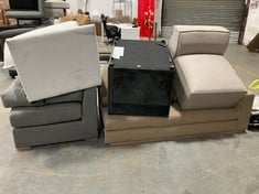 5 X ASSORTED SOFA PARTS TO INCLUDE CHARLES SINGLE MODULAR UNIT IN WHITE BOUCLE FABRIC (PARTS / SINGLE MODULARS)