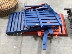 BLUE WOODEN OUTDOOR GARDEN CHAIR TO INCLUDE RED WOODEN OUTDOOR GARDEN CHAIR