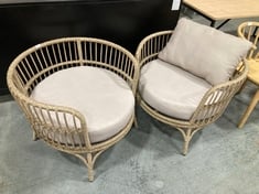 2 X RATTAN GARDEN SOFA IN BEIGE / NATURAL