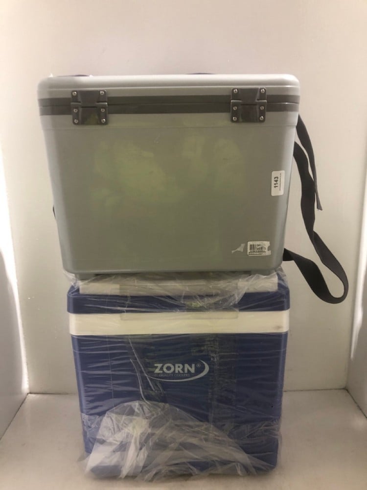 ENGEL 19Q GREY COOLBOX TO INCLUDE ZORN BLUE COOL BOX