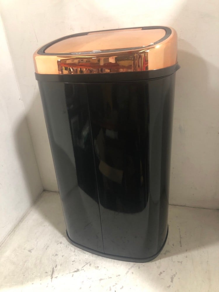 TOWER 58L AUTOMATIC SENSOR BIN TO INCLUDE TOWER ROSE GOLD EDITION 58L SQUARE SENSOR BIN