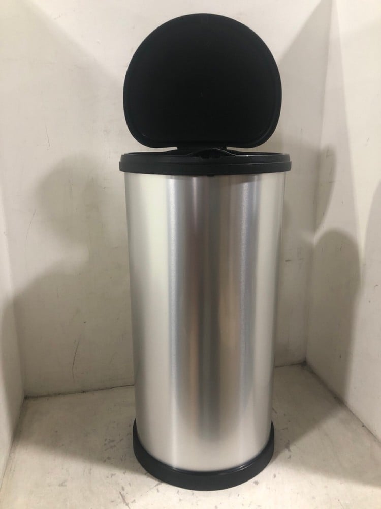 2 X CURVER DECO BIN 40L